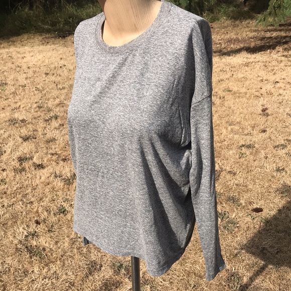 🆕J. Crew x Rivet & Thread Long Sleeve Gray T-Shirt - Picture 2 of 5